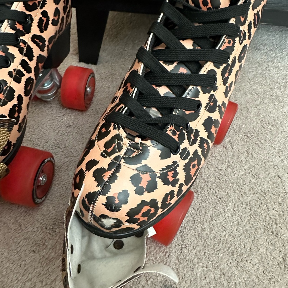 Leopard Print Impala Roller Skates - image 3